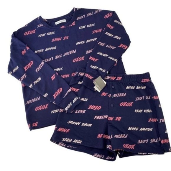 NWT Boxy Cut Sweatshirt & Shorts V-day PJ Set - Picture 2 of 8